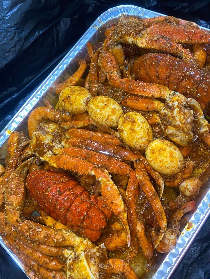 SEAFOOD AND EXTRA CORN